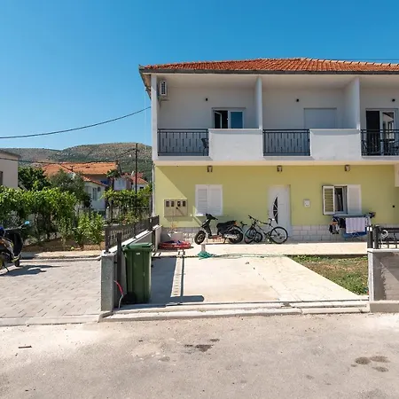 Ante & Sime Apartman Trogir
